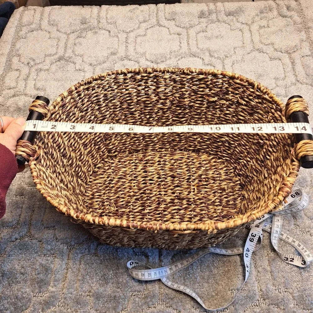 WICKER BASKET WITH WOODEN HANDLES MEDIUM TAN BROWN WOVEN OVAL WOODEN BOHO DECOR